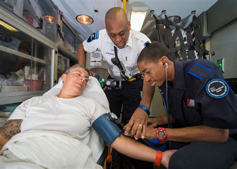 paramedic jobs overseas for americans.